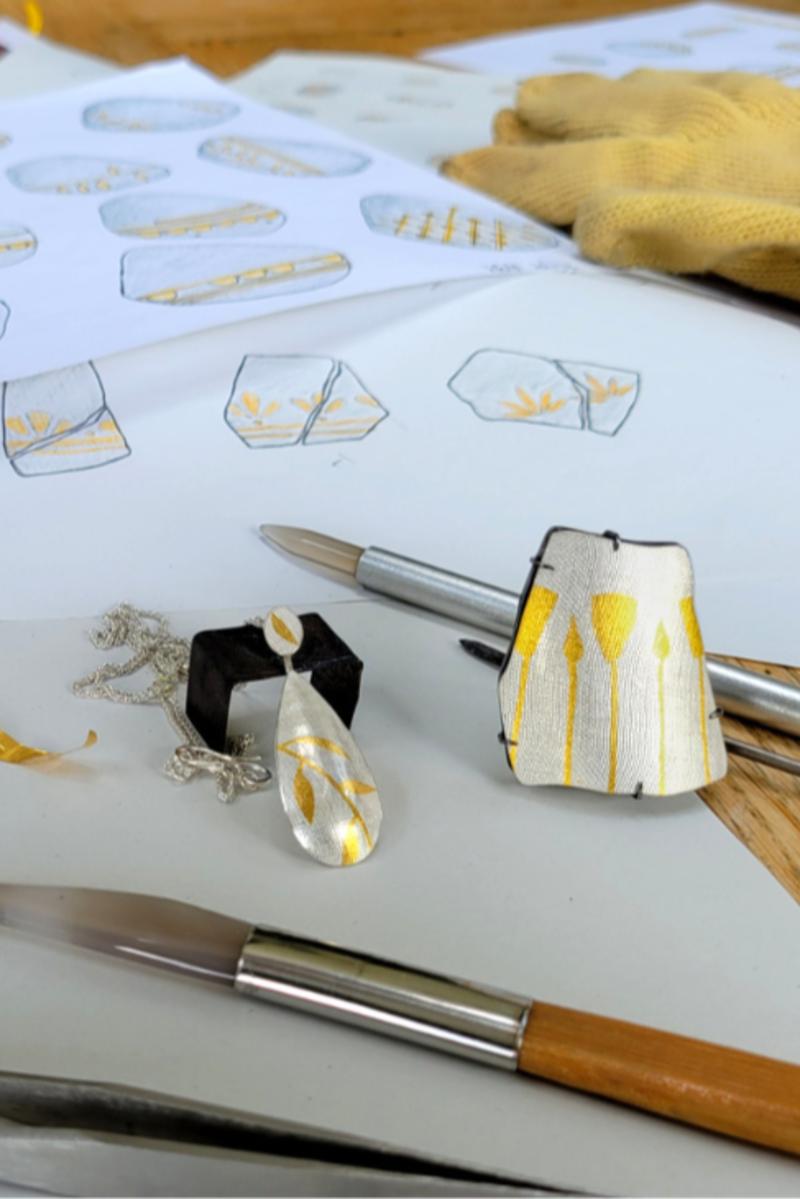 Pure Gold, New Possibilities: Keum-Boo at the Goldsmiths’ Centre