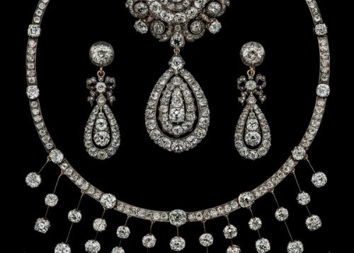 A Glittering Tour of Royal Jewelry Exhibitions in Europe in 2026
