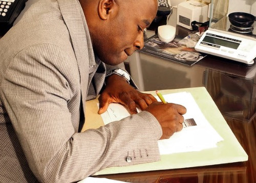 More than 1 million euros in jewellery stolen from an American designer on France's Côte d'Azur