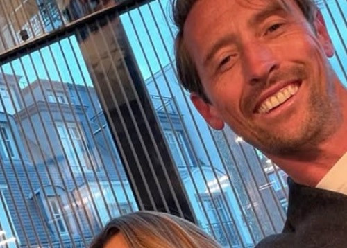 Peter Crouch 'forgets VERY expensive diamond jewellery gift for wife Abbey Clancy's 40th birthday on the tube' in epic blunder