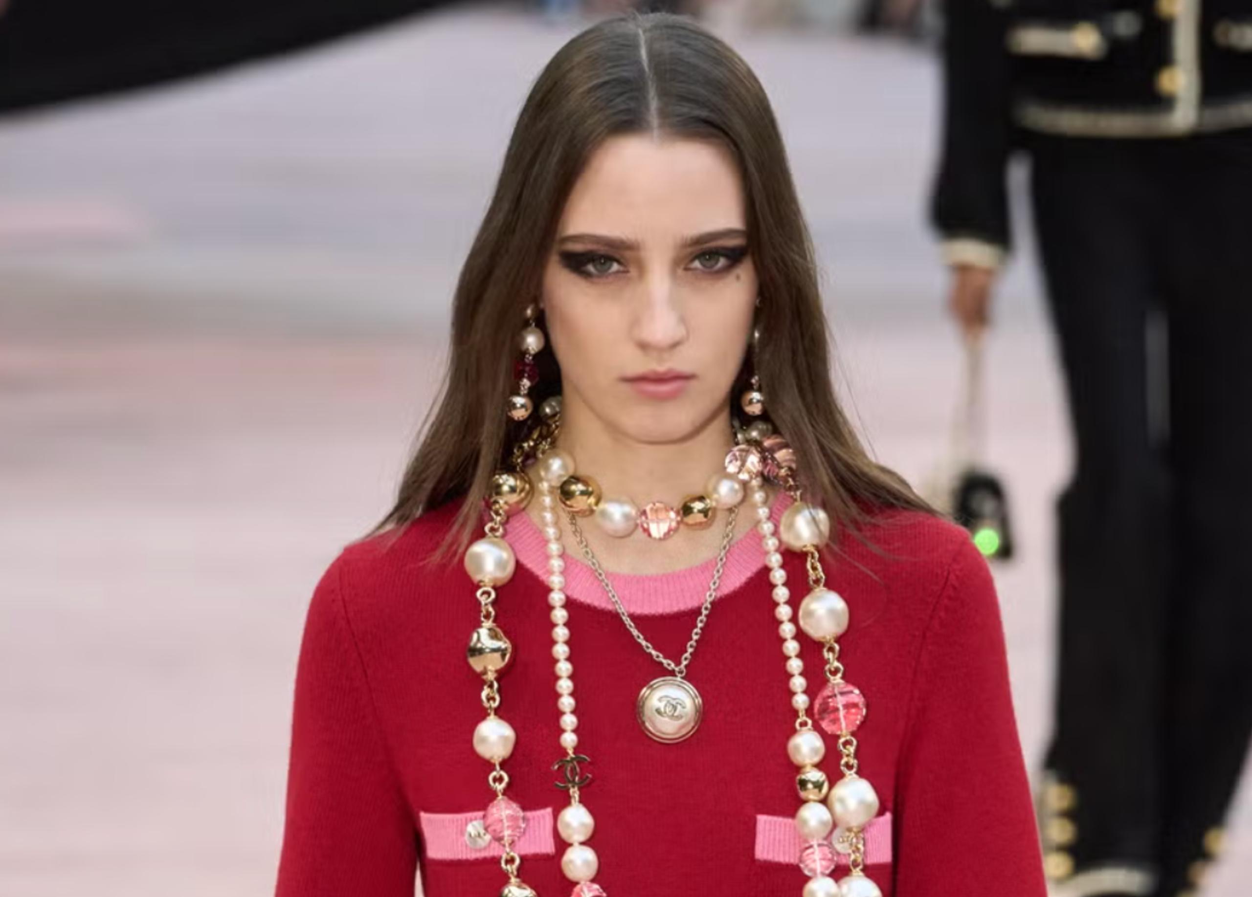 5 Earring Trends to Dress Up Every 2026 Outfit