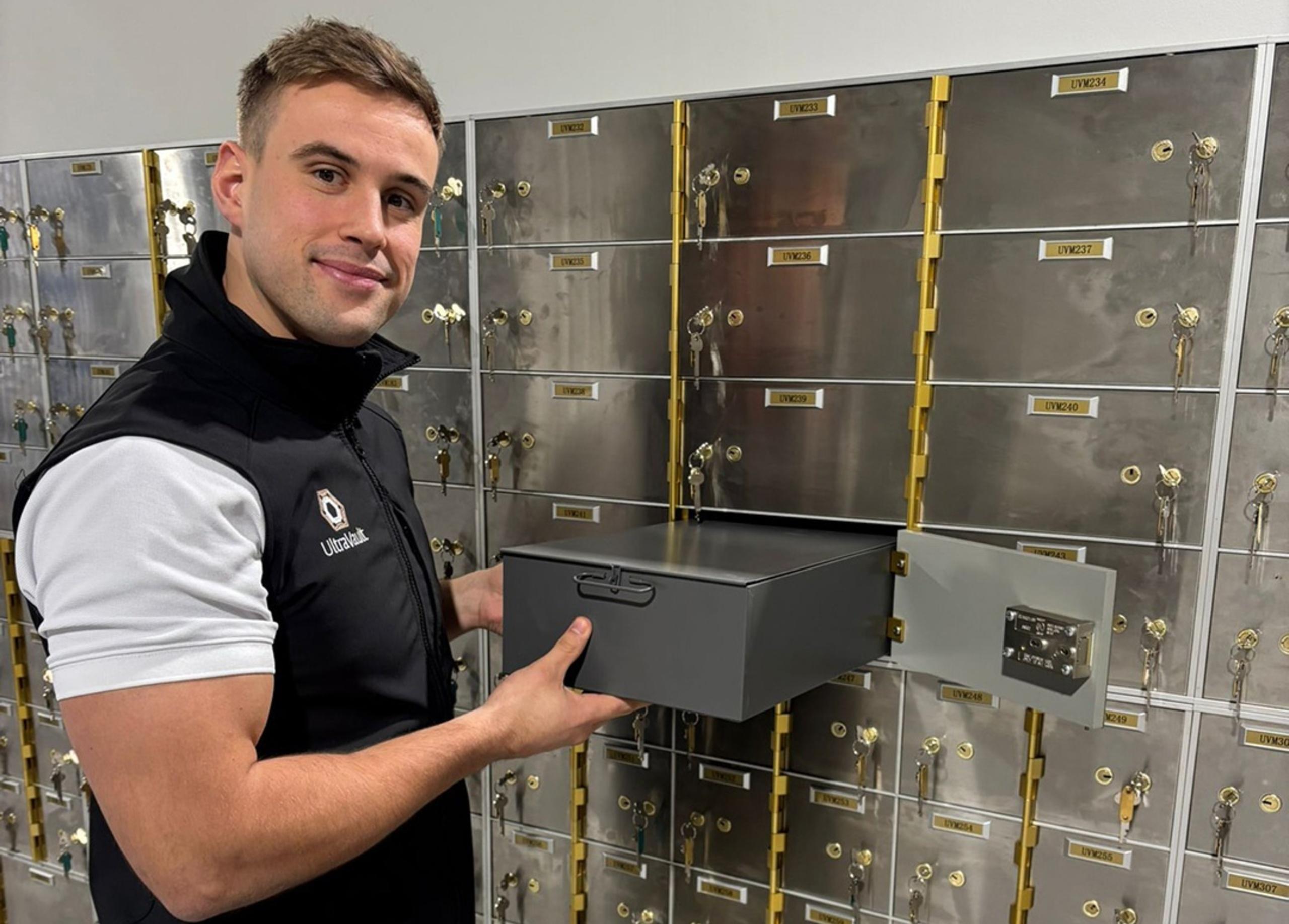 UltraVault: A Different Way of Holding Jewellery