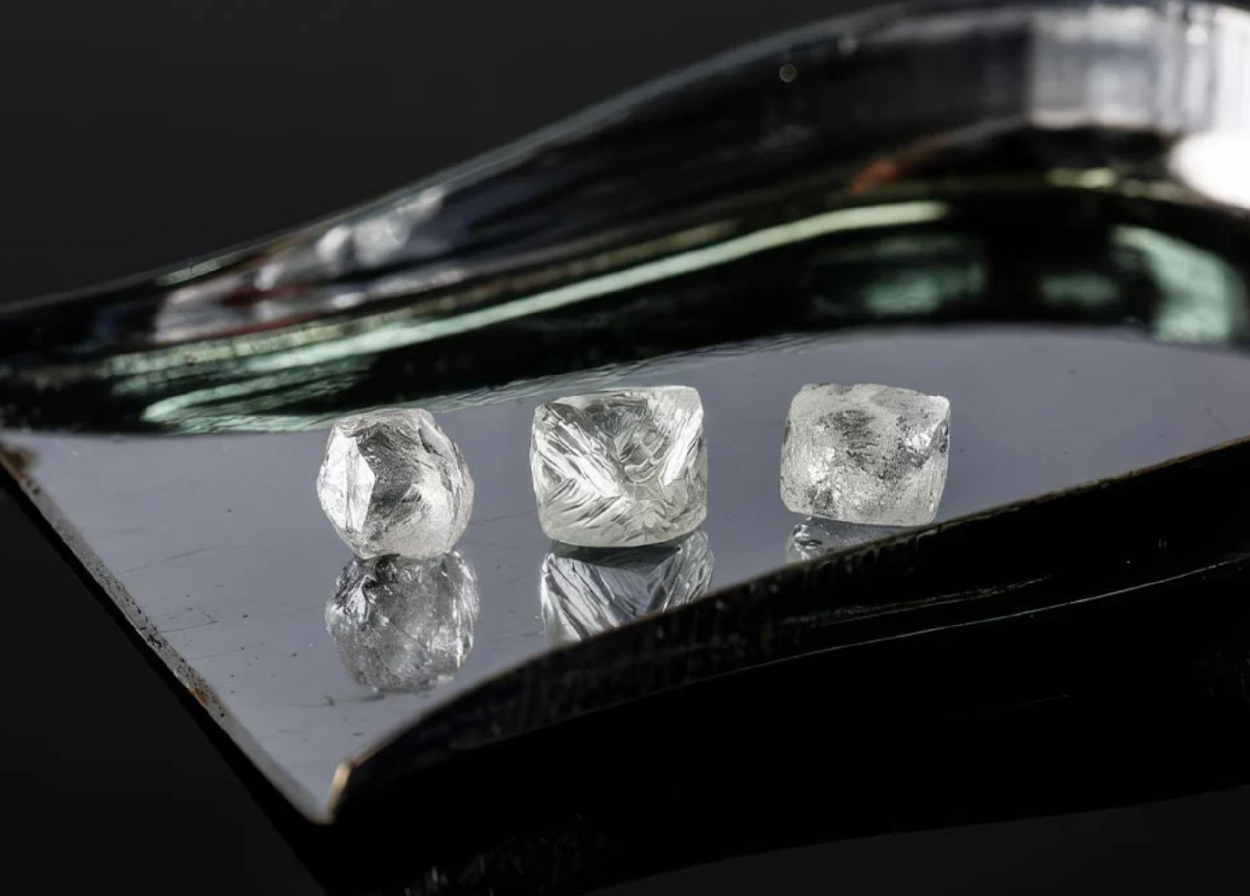 Mountain Province Sells Future Diamond Revenue for Cash
