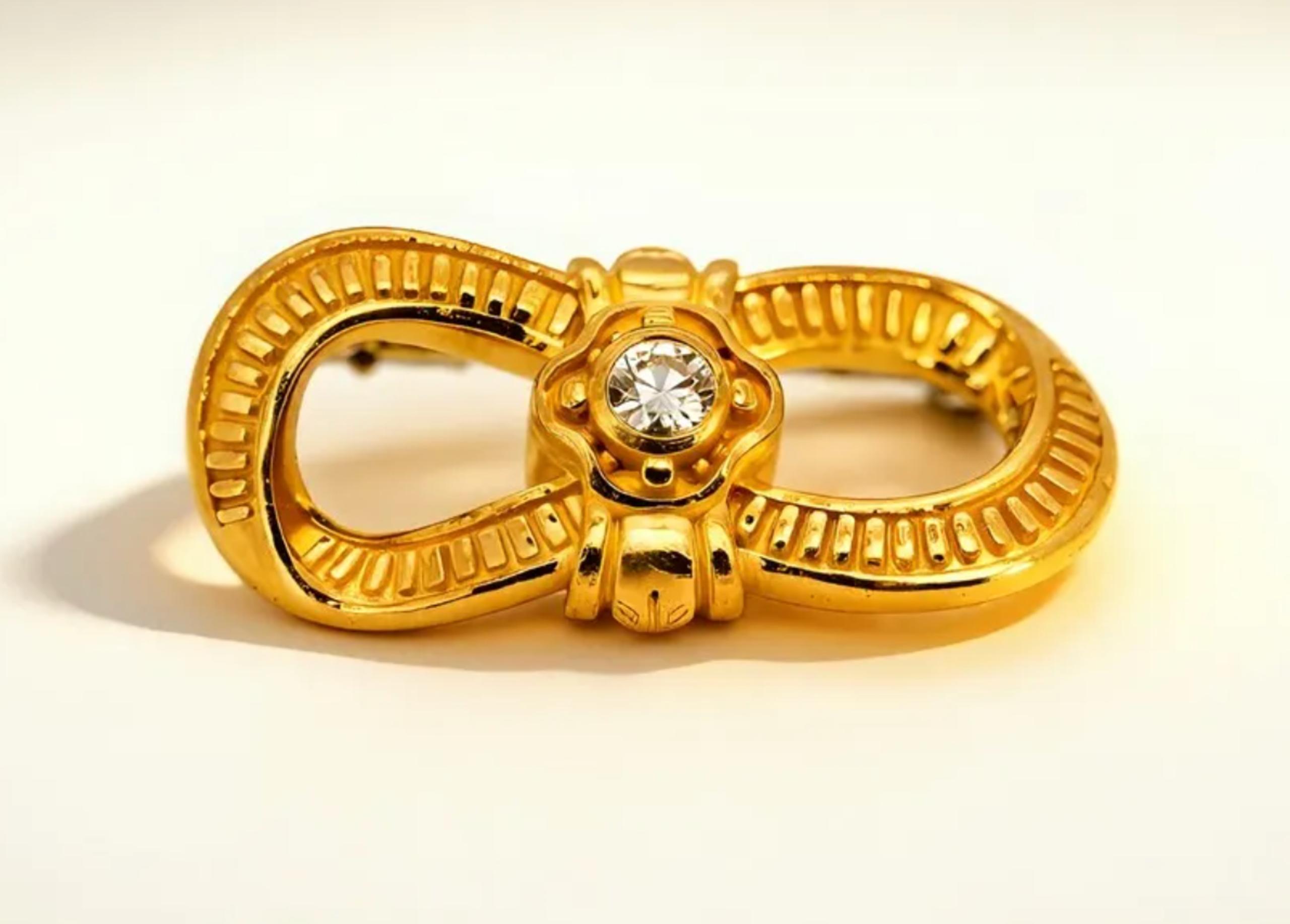 TMK Gold Turns a Signature Into Fine Gold Jewellery