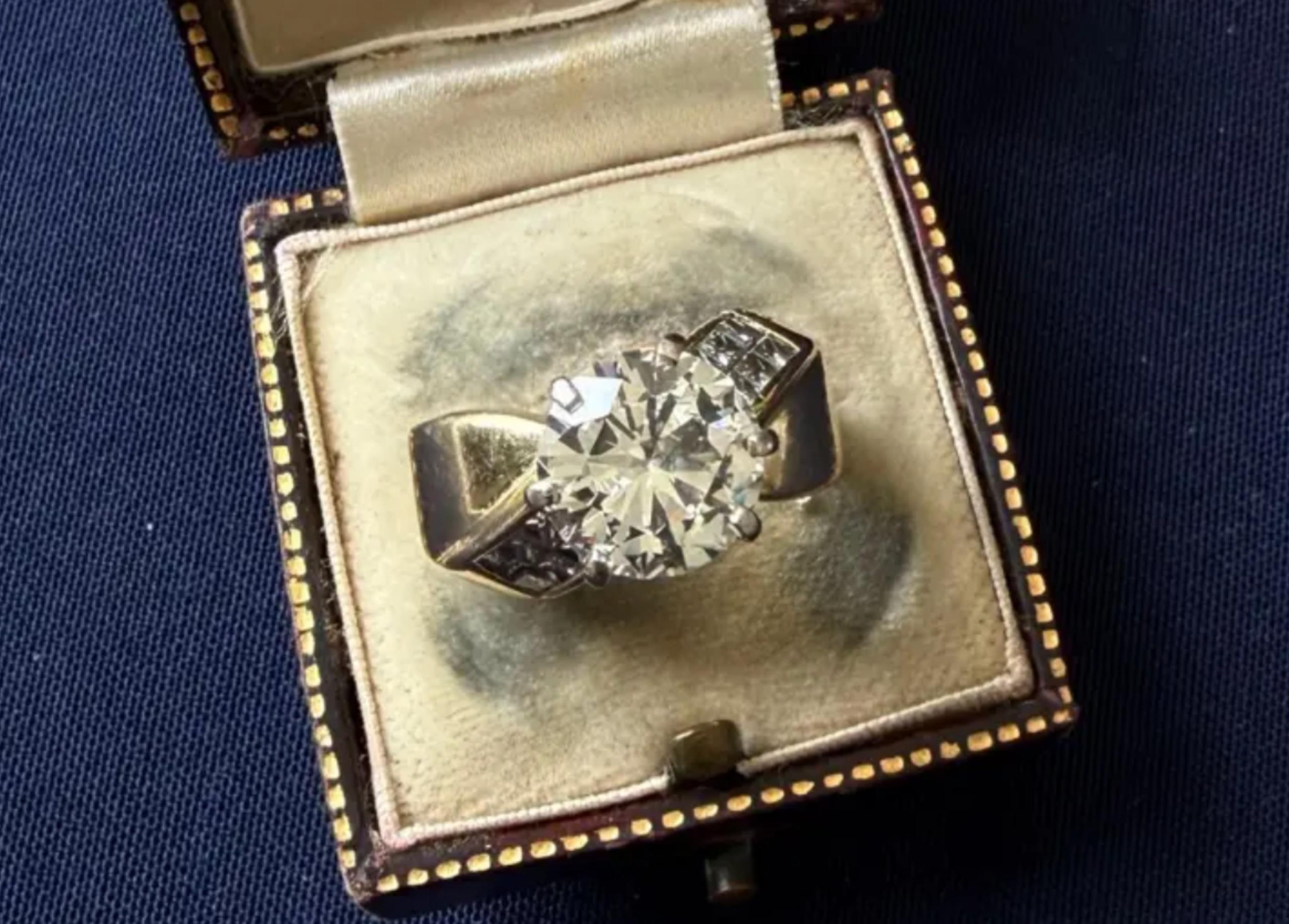 £5 Car Boot Sale Ring Revealed as £15,000 Natural Diamond