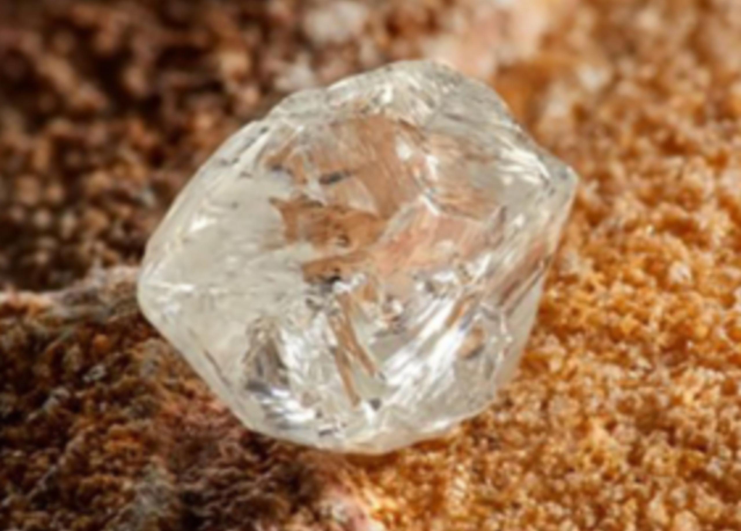 De Beers Production Surges Despite Falling Rough Diamond Prices