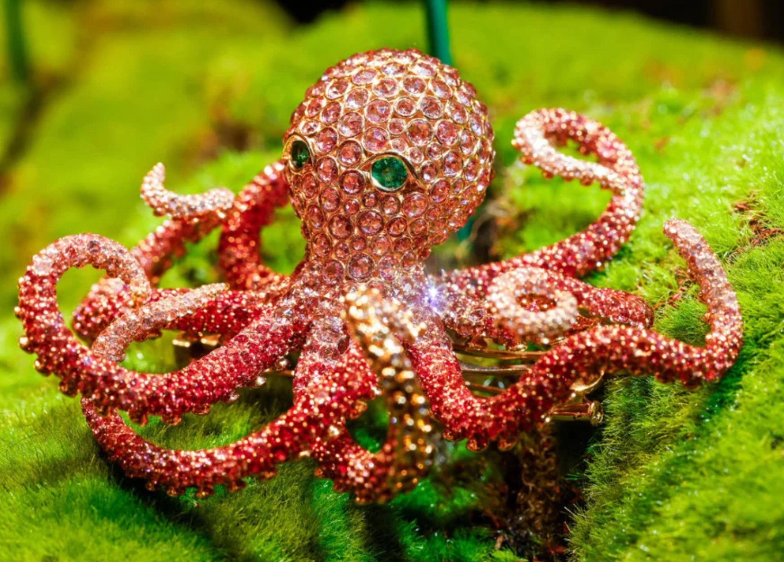 Jewellery & Gem World Hong Kong opens this September, here’s the history that built it