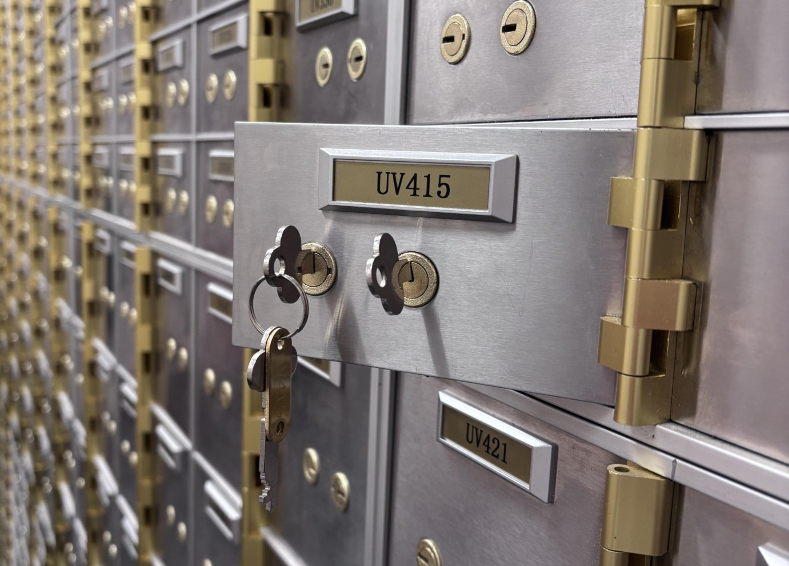 UltraVault: A Different Way of Holding Jewellery