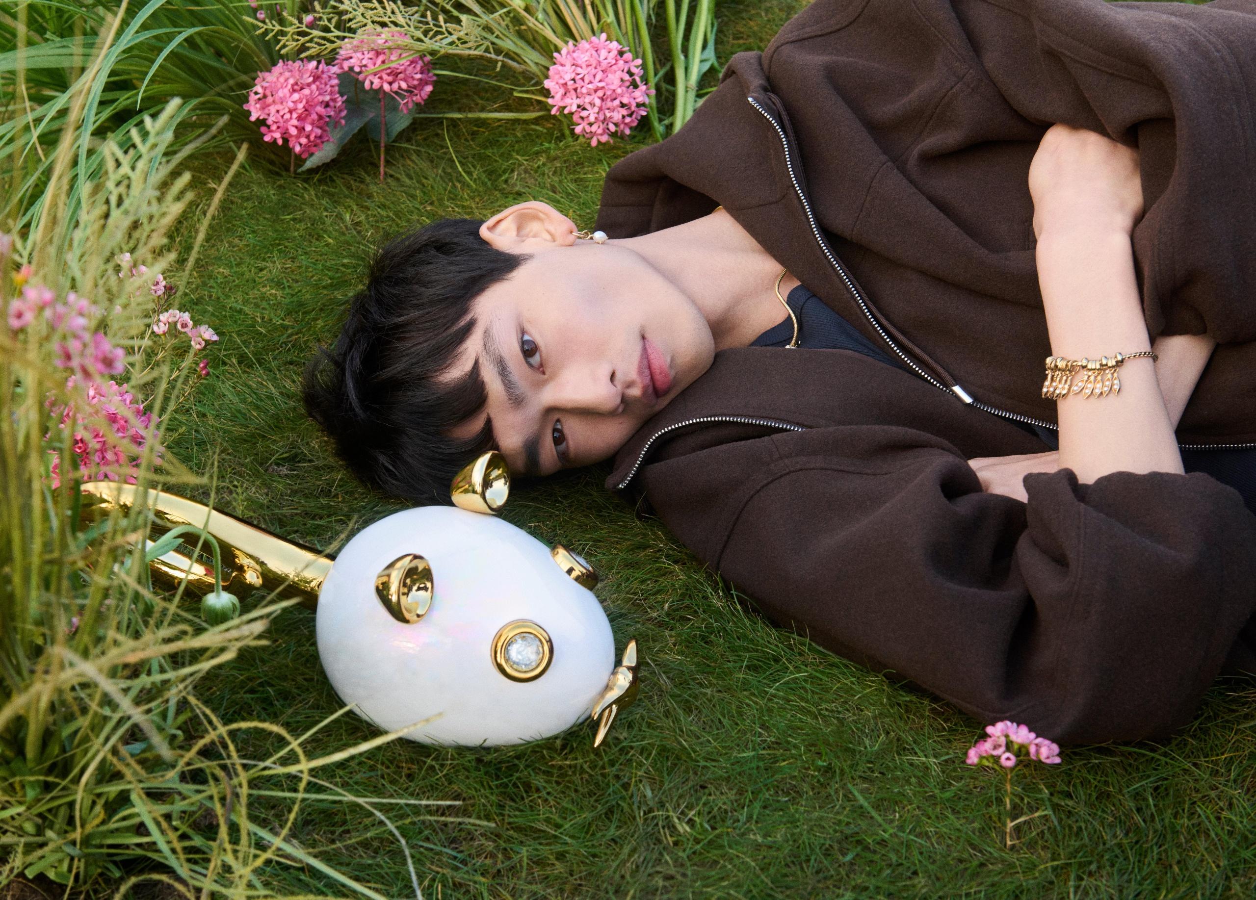 Pandora Wonders Begins With Harry Lambert Pearl Collection