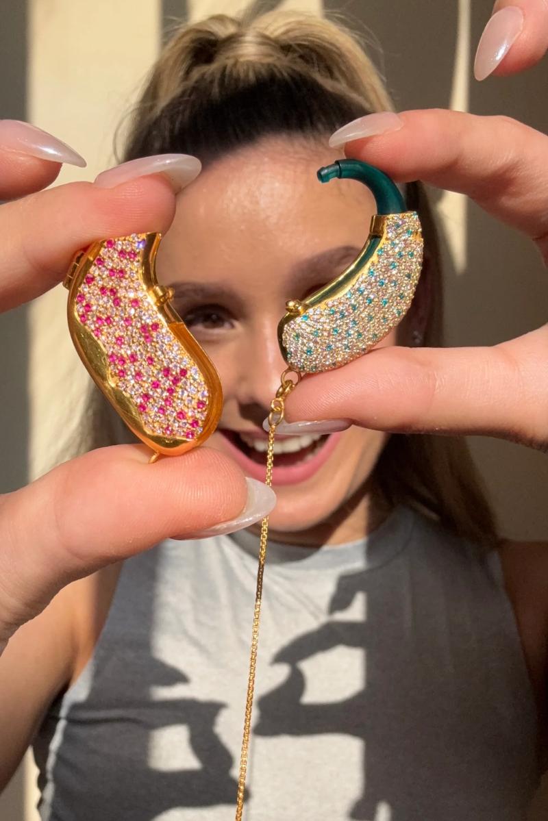 AUZI Turns Hearing Technology Into Jewellery Worth Seeing