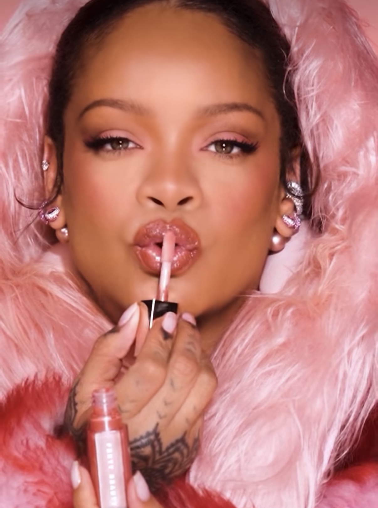Rihanna x Yoko London