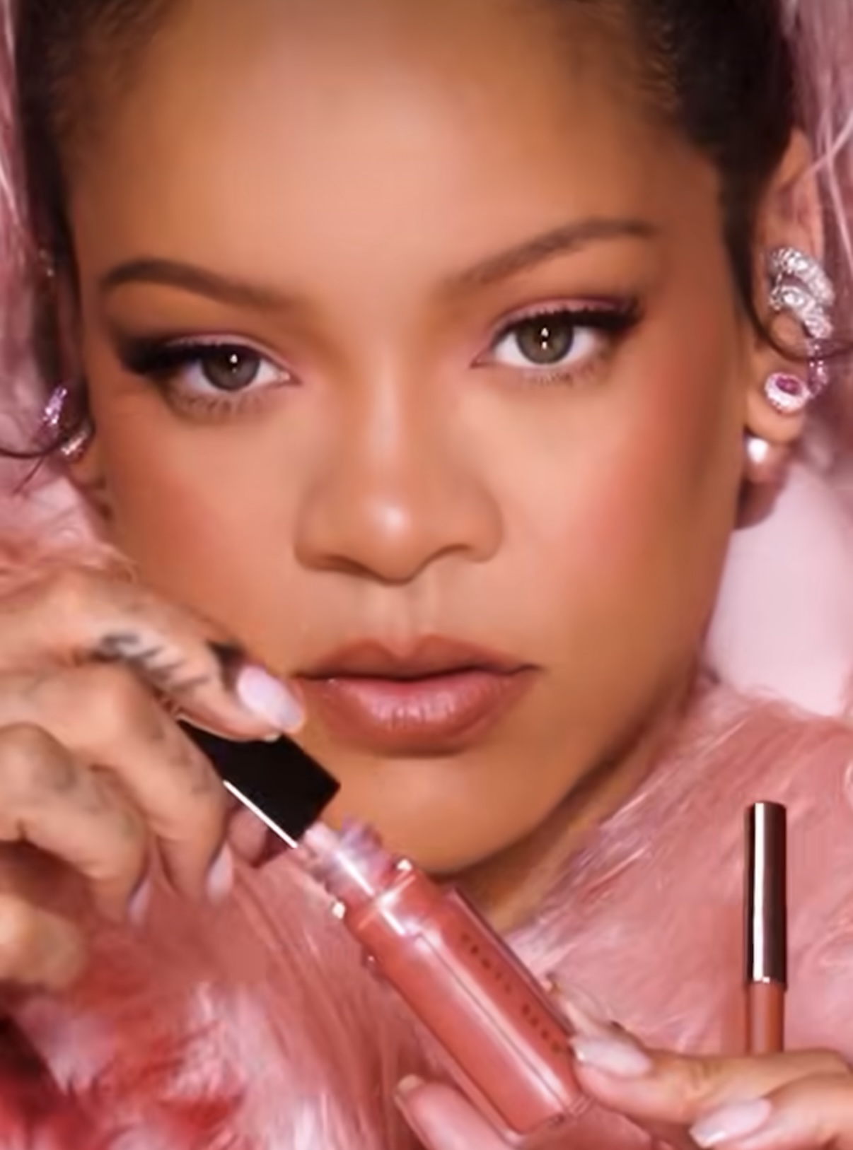 Rihanna x Yoko London