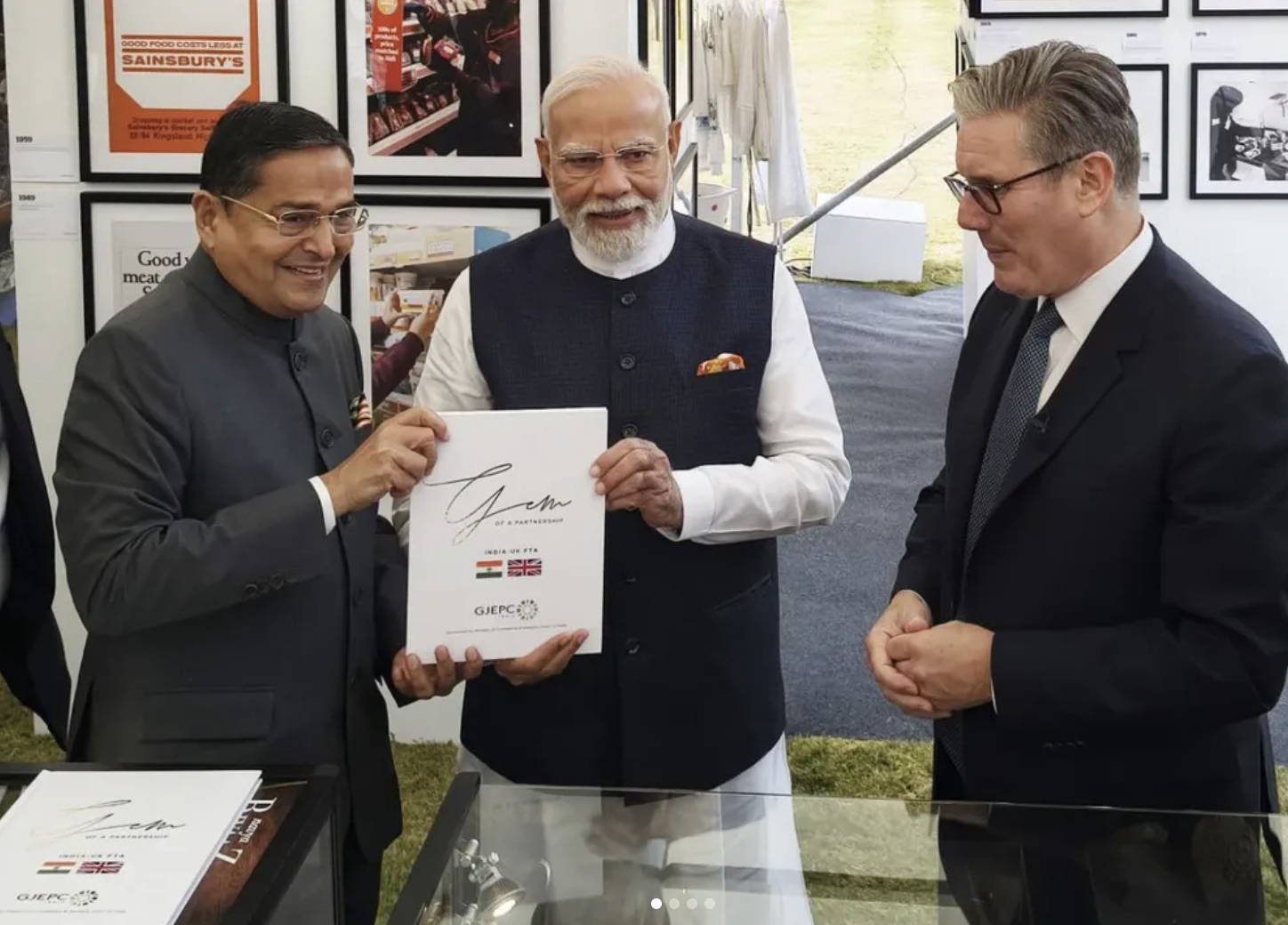 “Last month at Chequers — GJEPC’s Kirit Bhansali presents Gem of a Partnership to PM Narendra Modi and Sir Keir Starmer, marking the India–UK jewellery trade deal.”