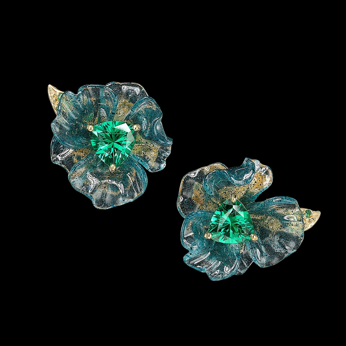 Spirulina Petunia Studs